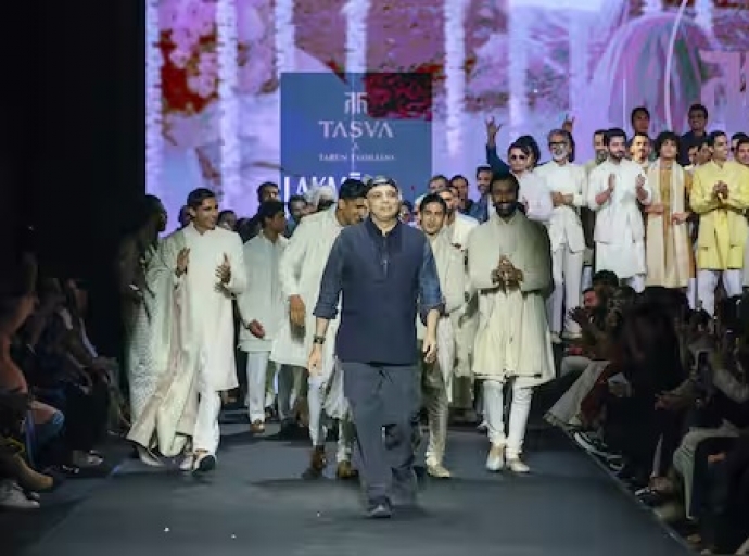 Tarun Tahiliani launches new Tasva collection at LFW 2025
